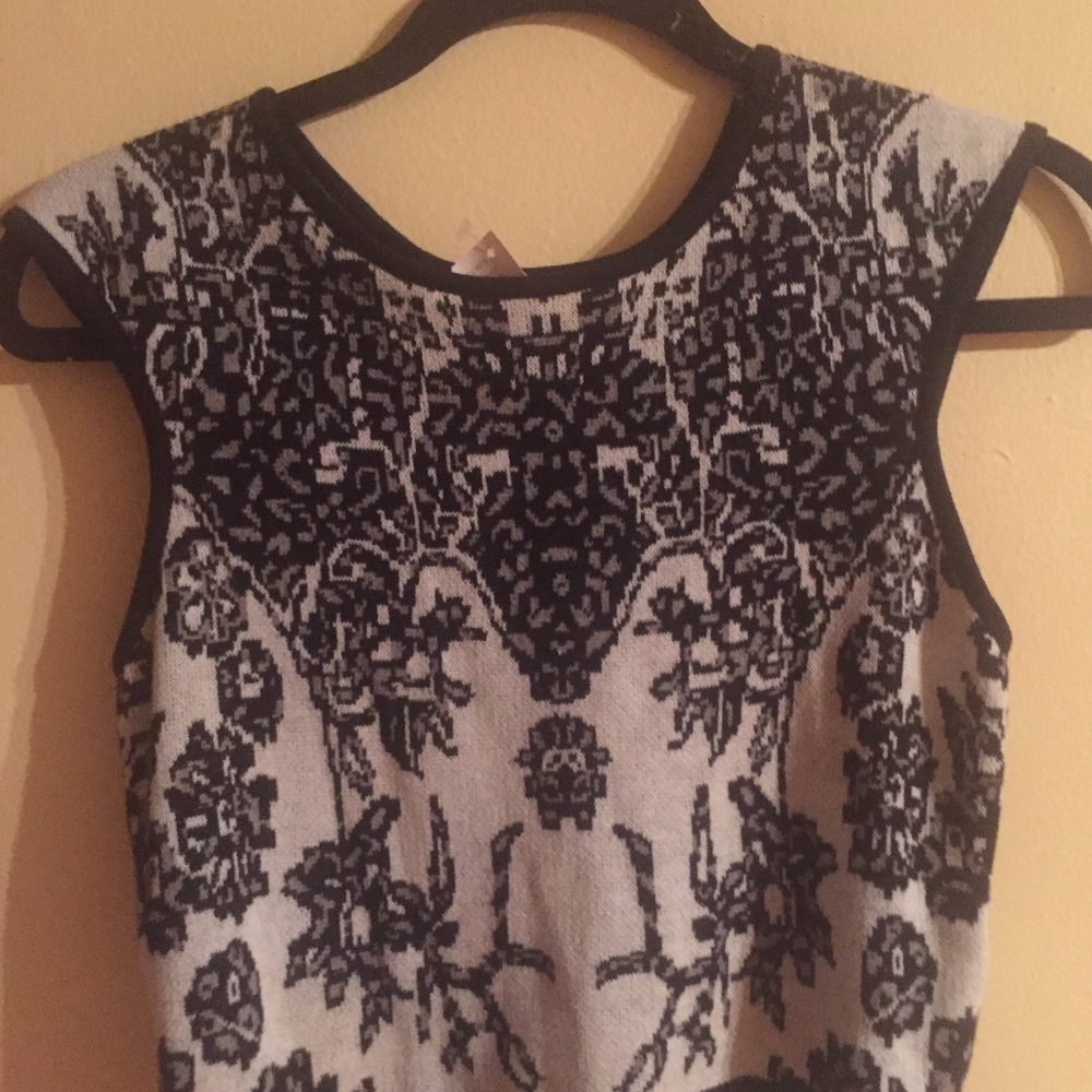 Brand New Paisley Print Skirt Set